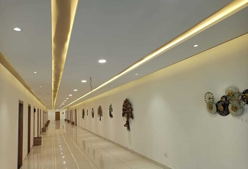 בית מלון כפרי Fun Regency