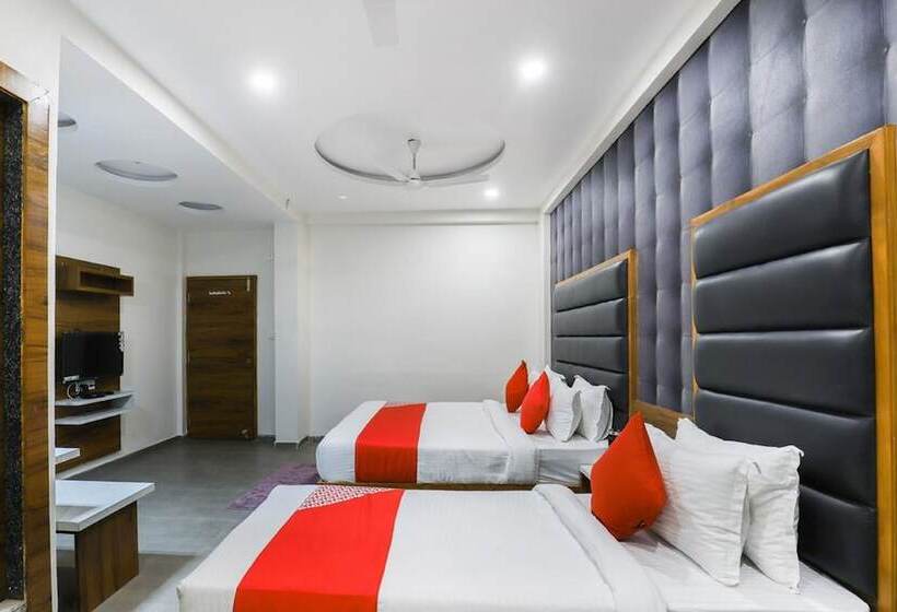 בית מלון כפרי Fun Regency