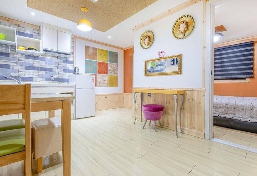 בית מלון כפרי Gapyeong Gaboja Pension