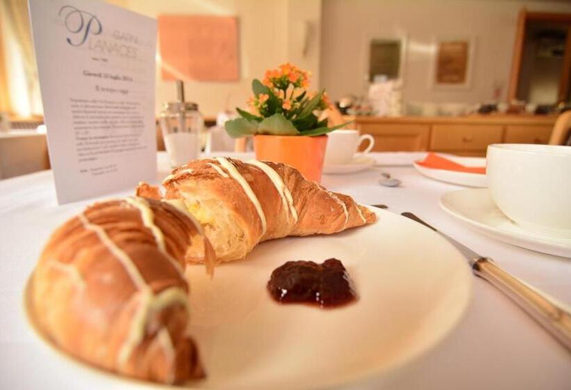 호텔 Garni Planaces