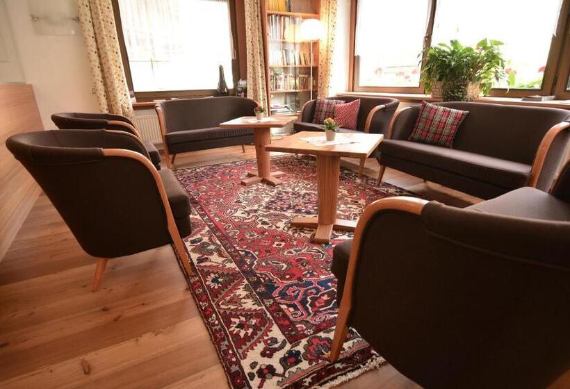 호텔 Garni Planaces