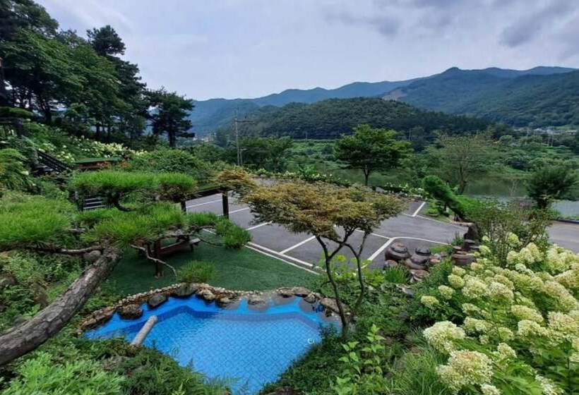 Hotel Gokseong Riverside Sketch Pension