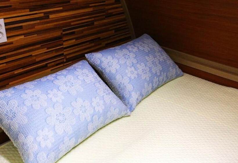 فندق Gokseong Sorigonggan Pension