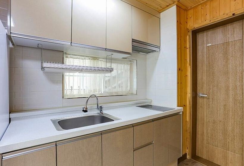 فندق Gurye Deulangil Pension