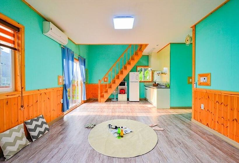 酒店 Gurye Seomjingang Panorama Pension