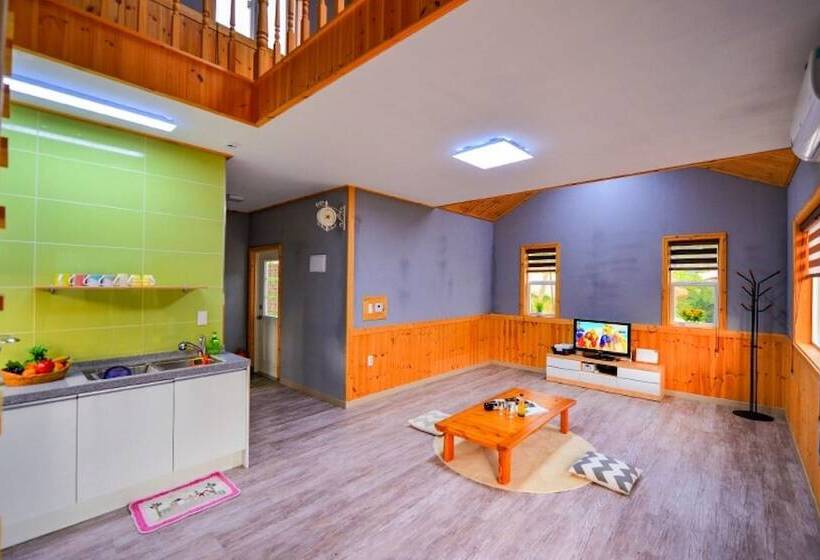 酒店 Gurye Seomjingang Panorama Pension