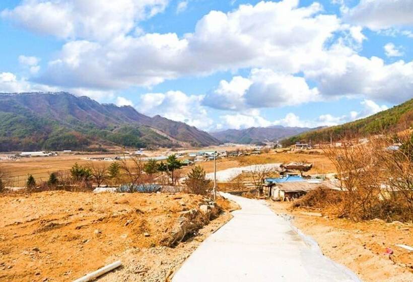 Hotel Hoengseong Mokkoji Pension