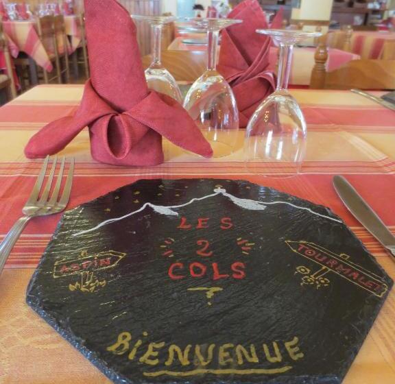 호텔 Hôtel Les Deux Cols