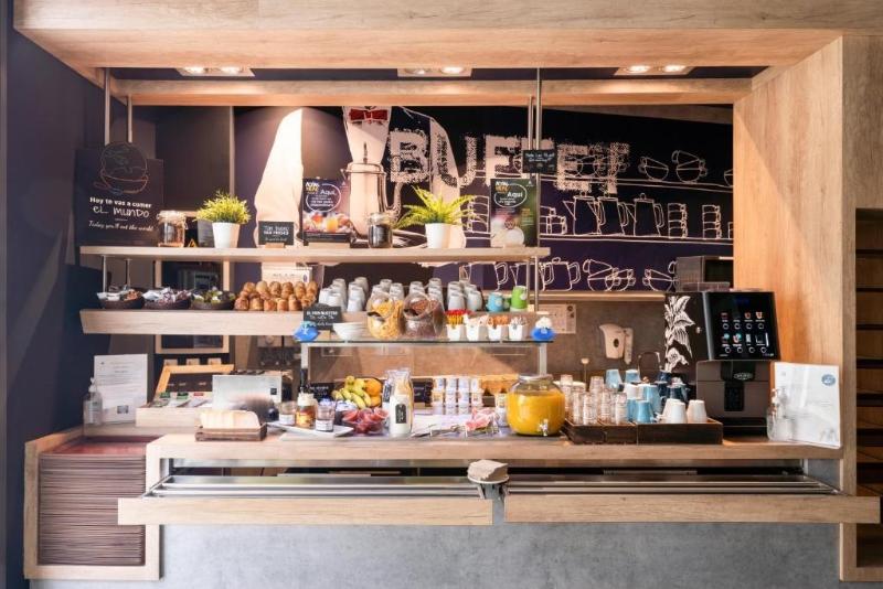 فندق Ibis Budget Manchester Airport T2