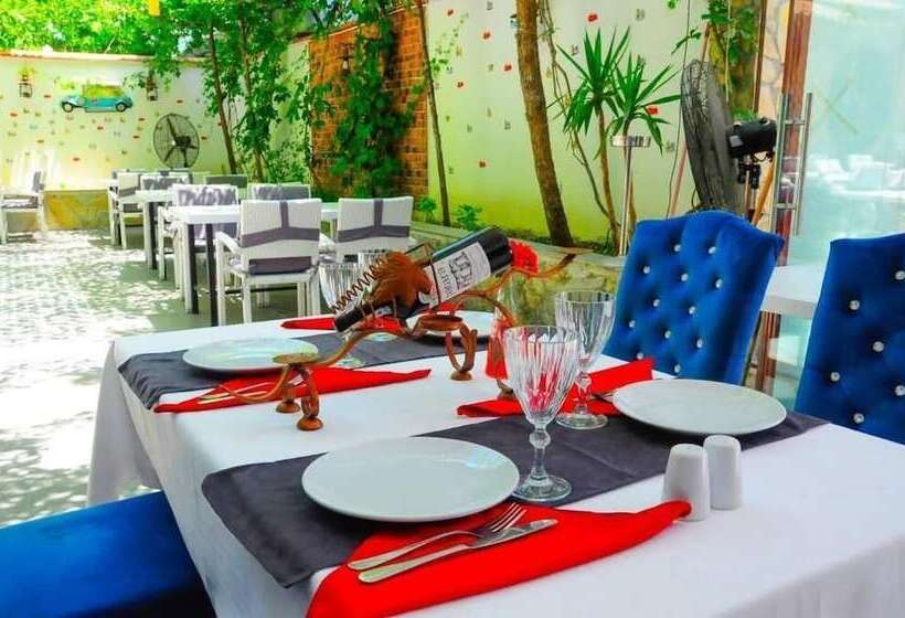 בית מלון כפרי Kemer Port