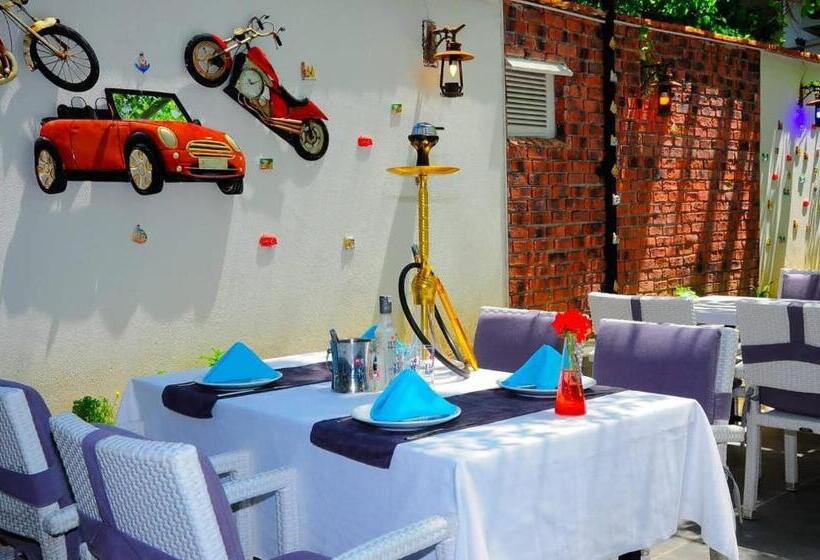 בית מלון כפרי Kemer Port