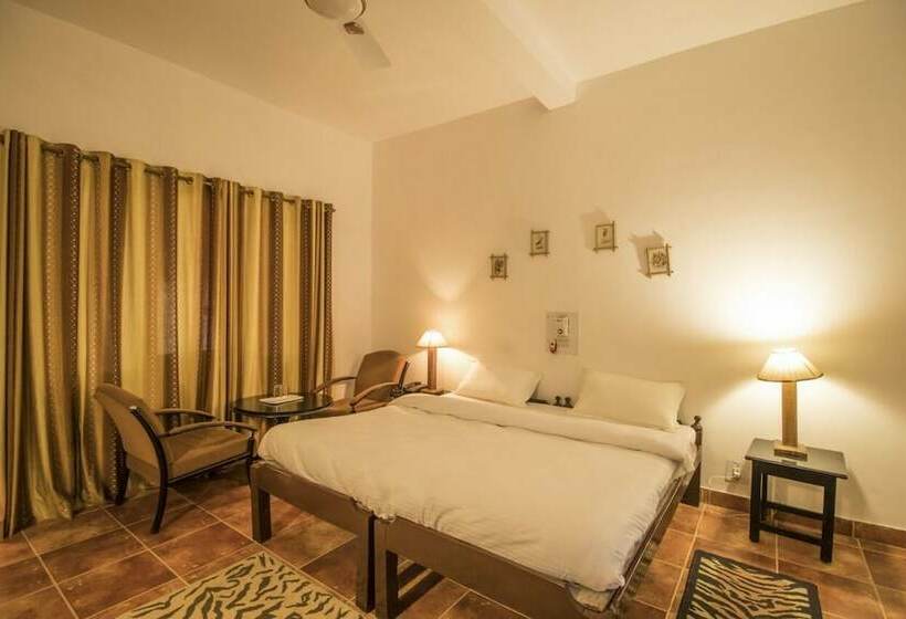 Отель Krishna Jungle Resort