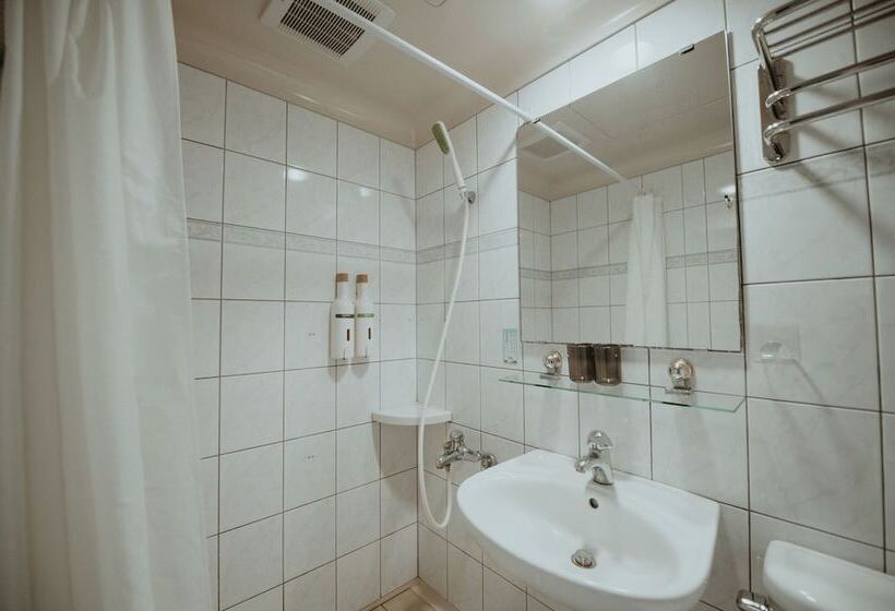 هتل Live Guesthouse