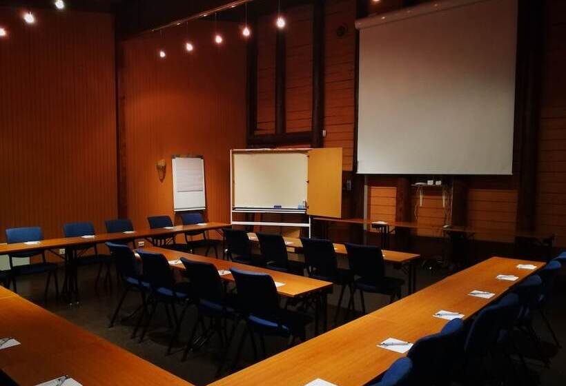 Отель Live Lofoten