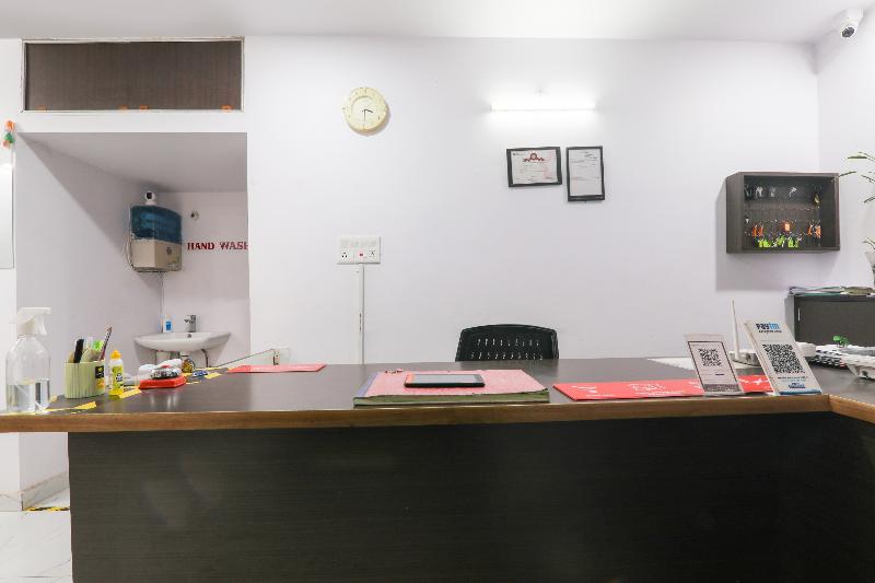 酒店 Navya Grand By Oyo Rooms