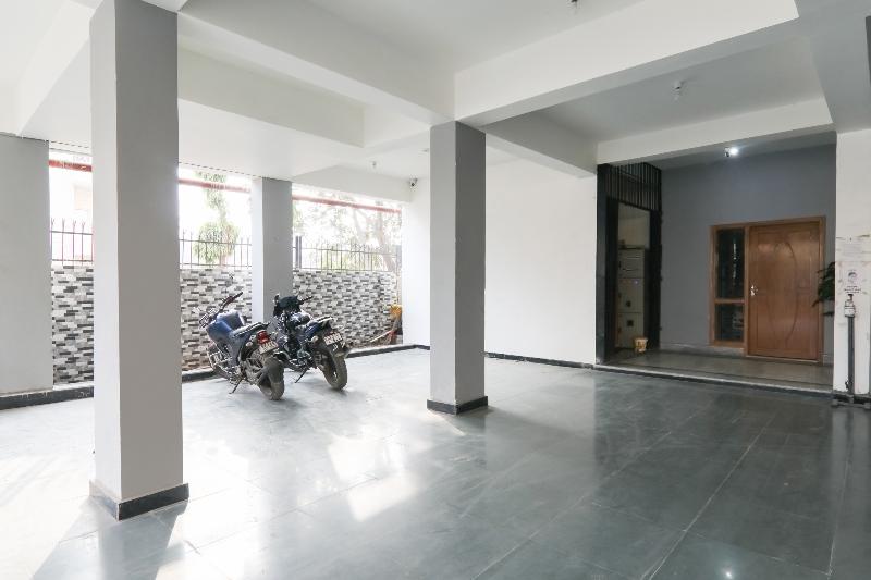 酒店 Navya Grand By Oyo Rooms