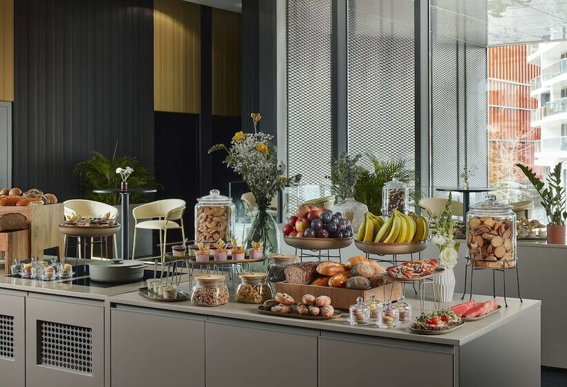 فندق NH Collection Frankfurt Spin Tower