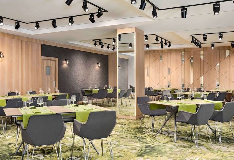 ホテル Ramada By Wyndham Slatina Parc