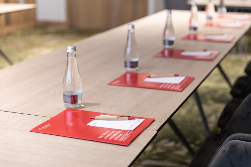 ホテル Ramada By Wyndham Slatina Parc