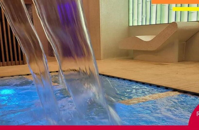 ホテル Ramada By Wyndham Slatina Parc