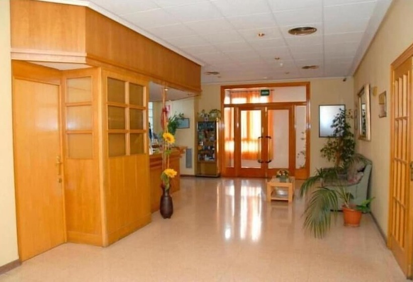 ホテル Restaurante La Imperial