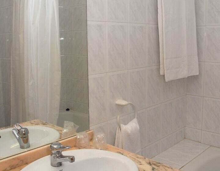 ホテル Restaurante La Imperial