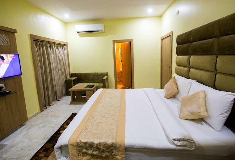 酒店 Riverfront Resort