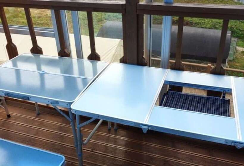 בית מלון כפרי Seocheon Redpungchatiang Pension