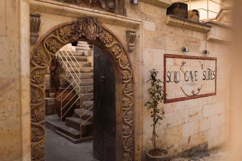 호텔 Solo Cave Suites