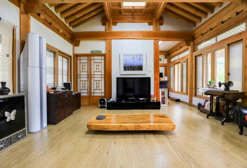 호텔 Suncheon Bulbidang Hanok Pension