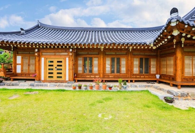 호텔 Suncheon Bulbidang Hanok Pension