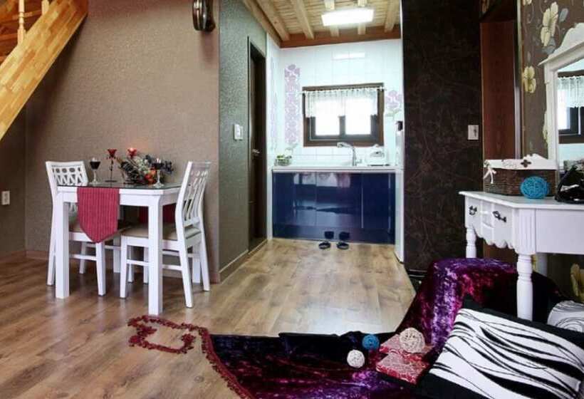 ホテル Taean Silverbell Pension