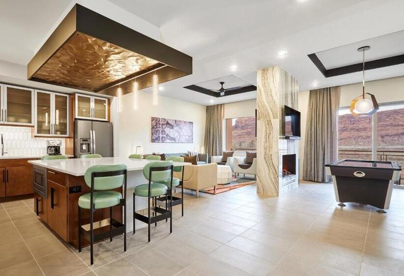 בית מלון כפרי Worldmark Moab