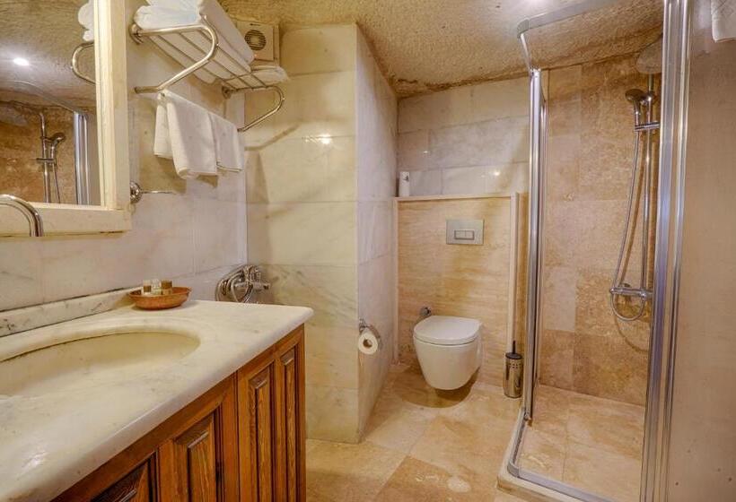 בית מלון כפרי Tulip Cave Suites