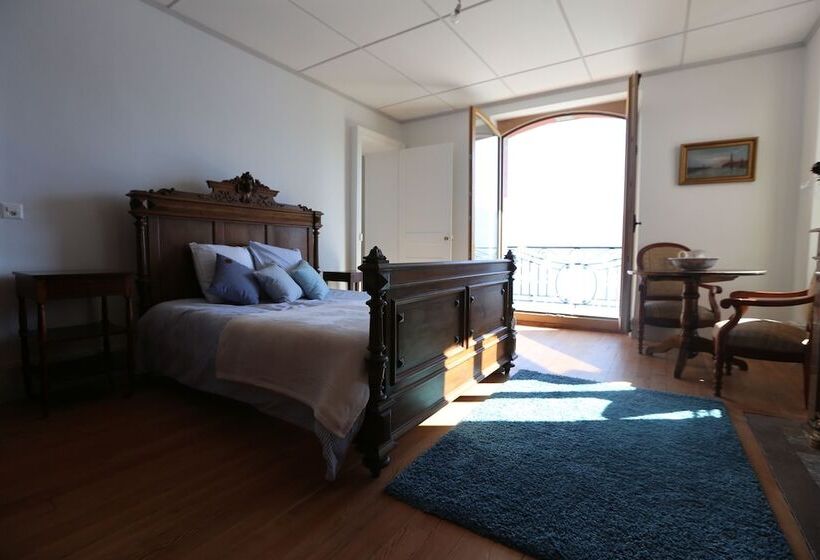 בית מלון כפרי Villa Suzanne