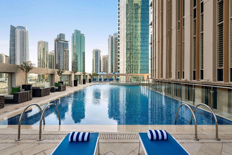 هتل Wyndham Grand Doha West Bay Beach