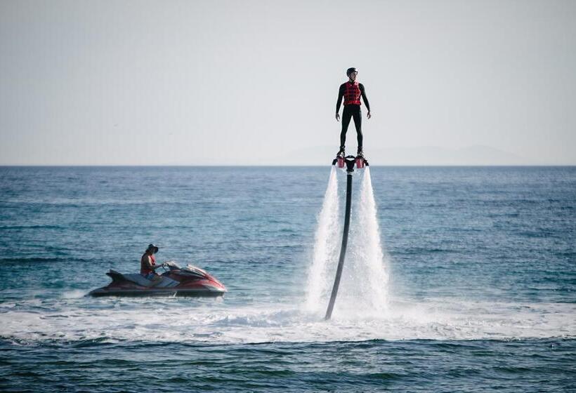 בית מלון כפרי Isla Brown Corinthia Resort & Spa, Curio Collection Hilton