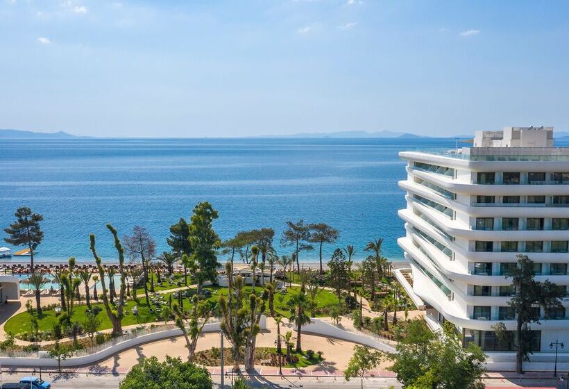 هتل Isla Brown Corinthia Resort & Spa, Curio Collection Hilton