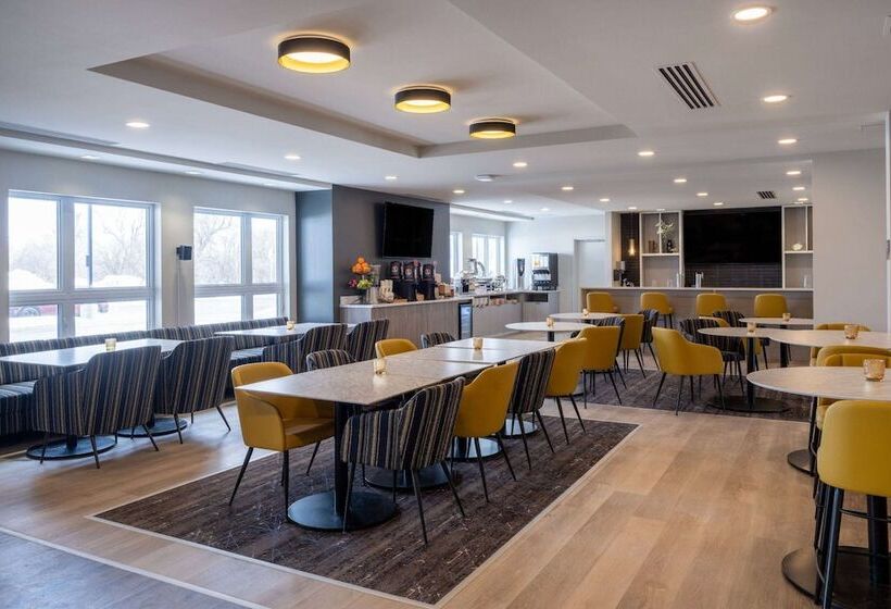 Microtel Inn & Suites By Wyndham Kanata Ottawa West