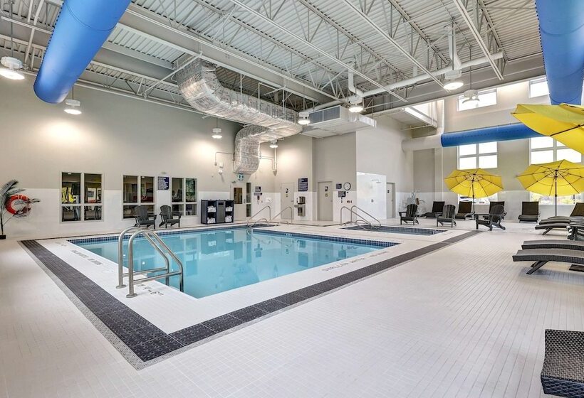 Microtel Inn & Suites By Wyndham Kanata Ottawa West