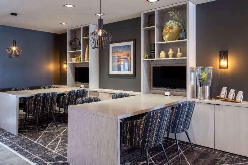 Microtel Inn & Suites By Wyndham Kanata Ottawa West