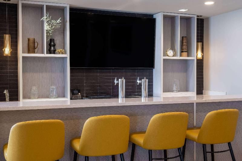 Microtel Inn & Suites By Wyndham Kanata Ottawa West