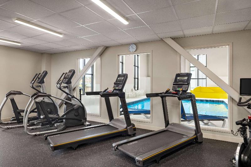 Microtel Inn & Suites Montreal Airport   Dorval Qc