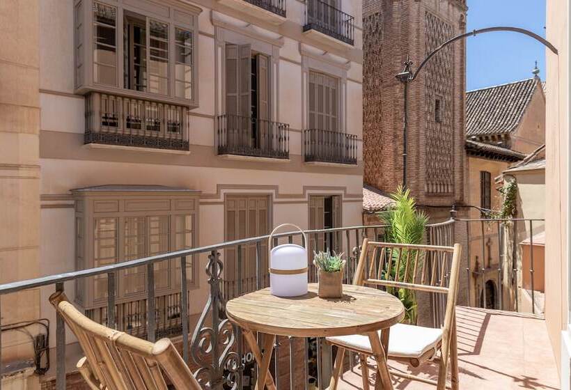 Apartamentos Líbere Málaga La Merced
