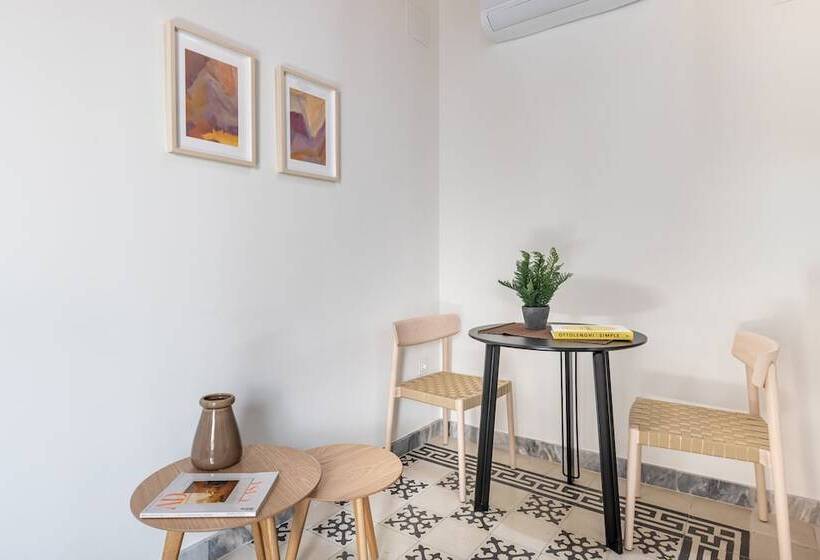Apartamentos Líbere Málaga La Merced
