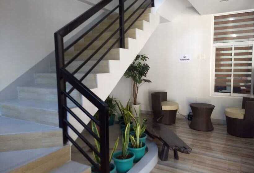 Dona Aurora Condotel By Oyo Rooms