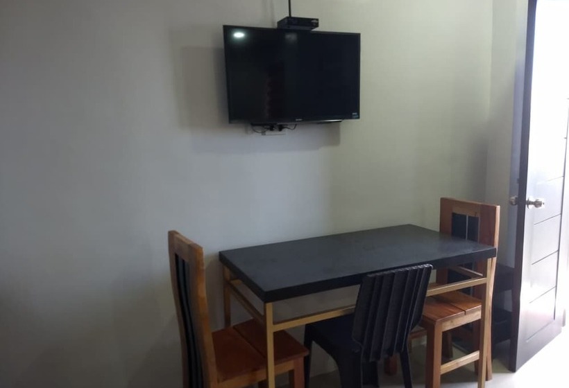 Dona Aurora Condotel By Oyo Rooms