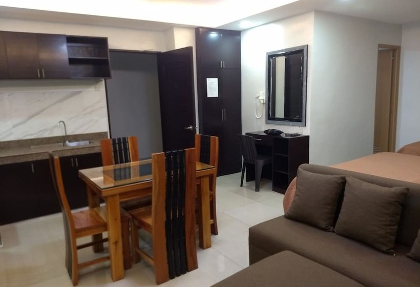 Dona Aurora Condotel By Oyo Rooms