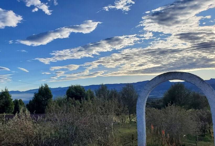 Отель Balcon Al Cotopaxi Hosteria
