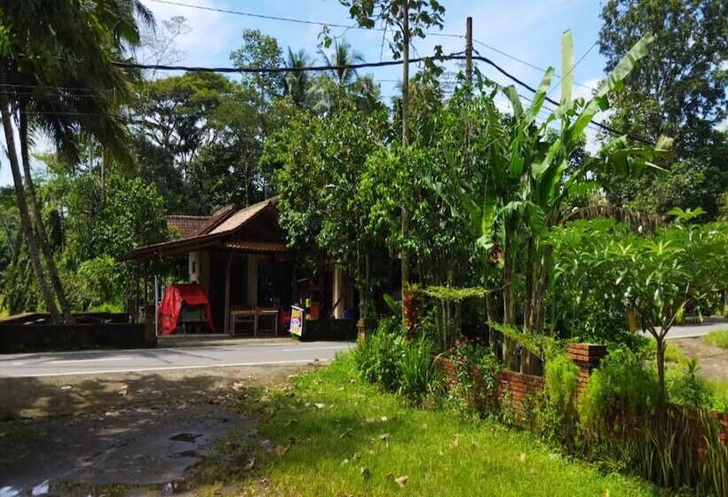 هتل Balkondes Griya Perpil